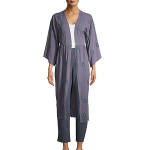 Time and Tru Eyelet Women’s Blue Kimono